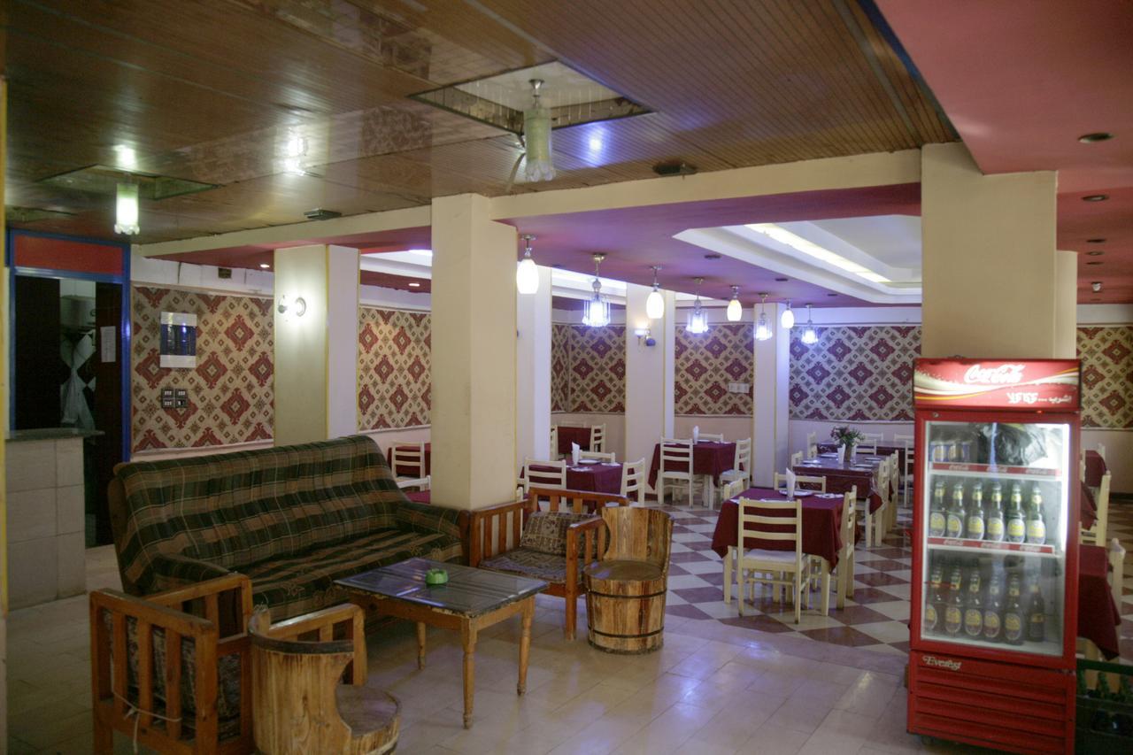 Pharaohs Hotel Louxor Extérieur photo
